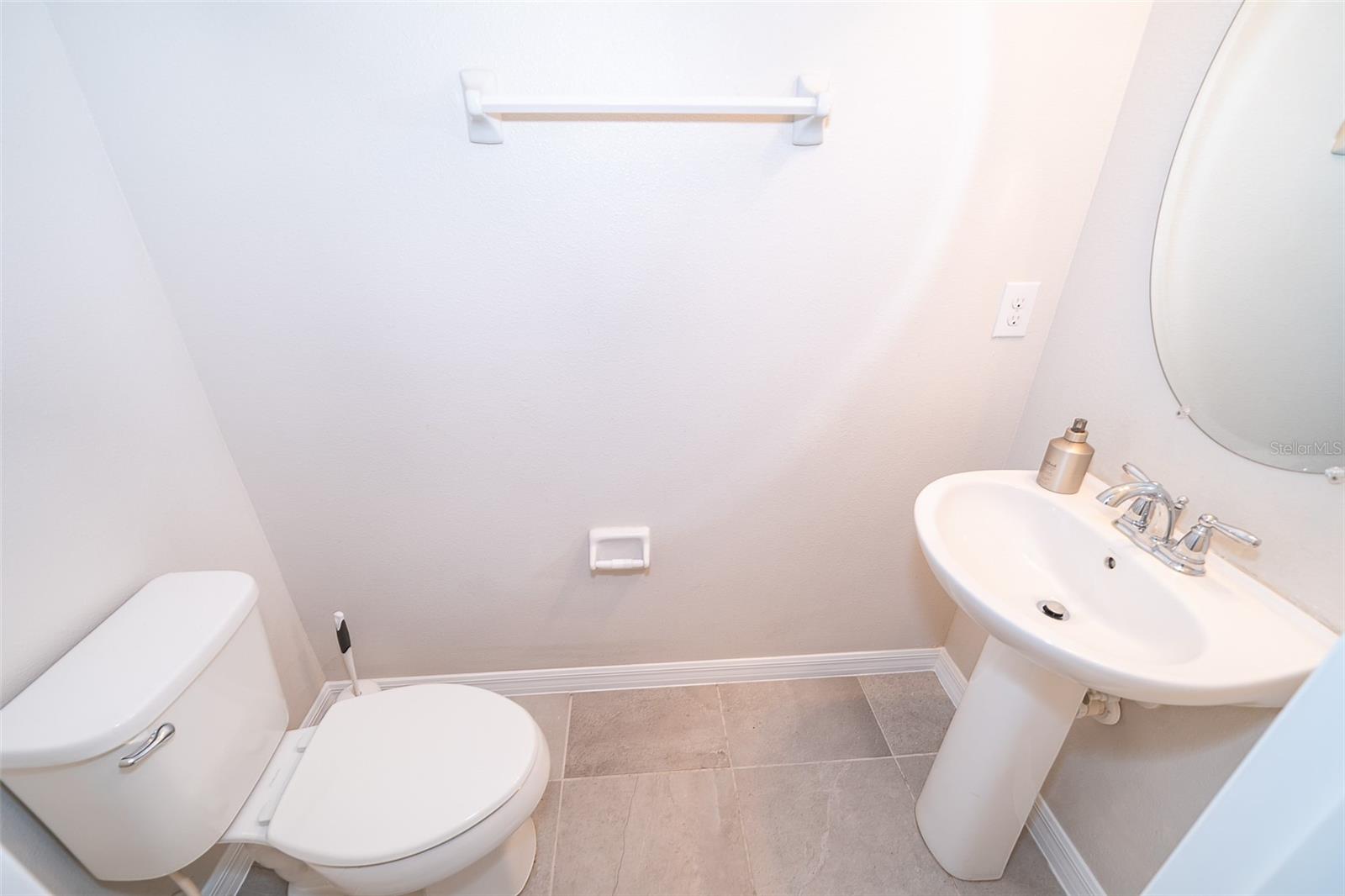 Image 12 of 23 For 2584 Amati Drive