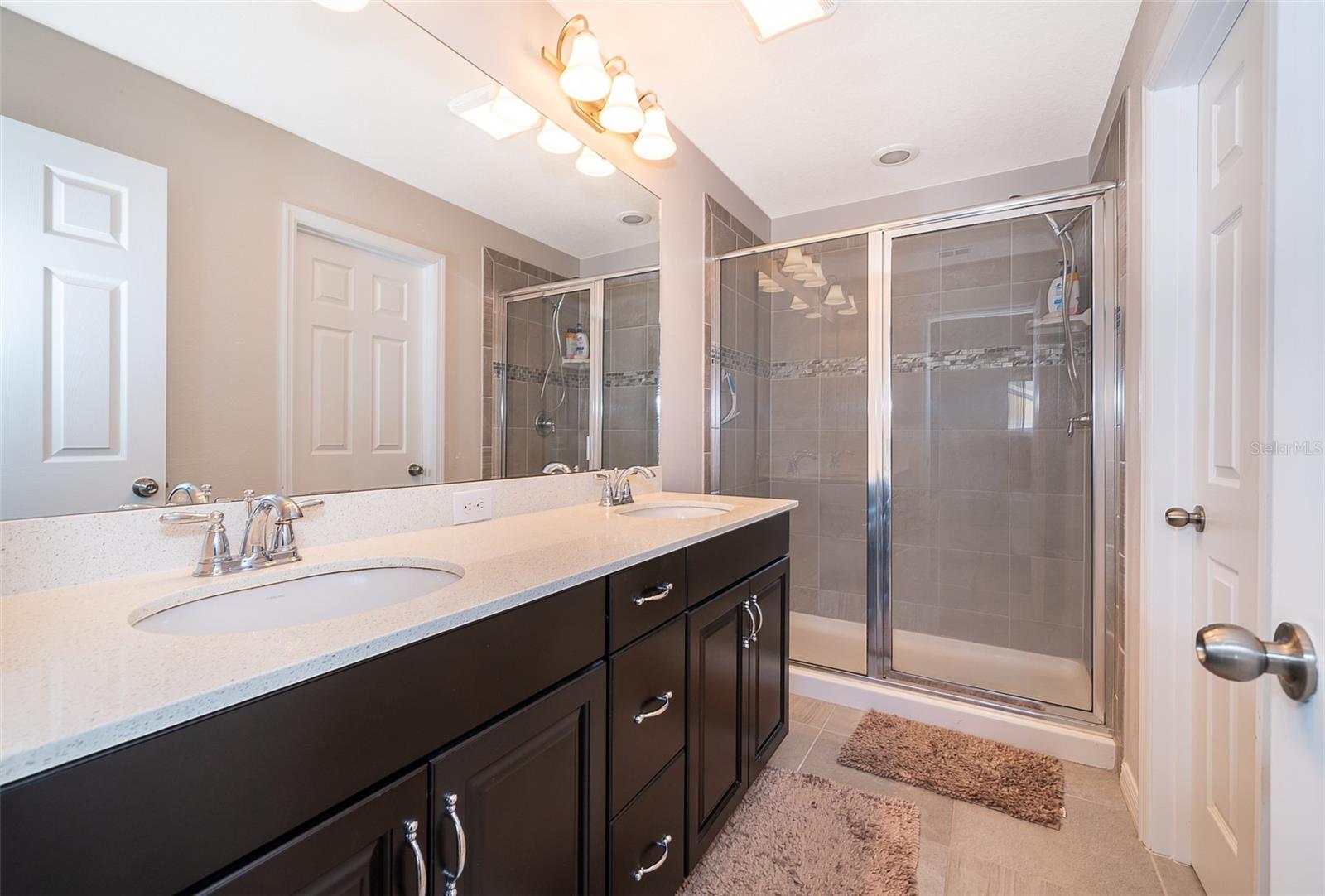 Image 19 of 23 For 2584 Amati Drive