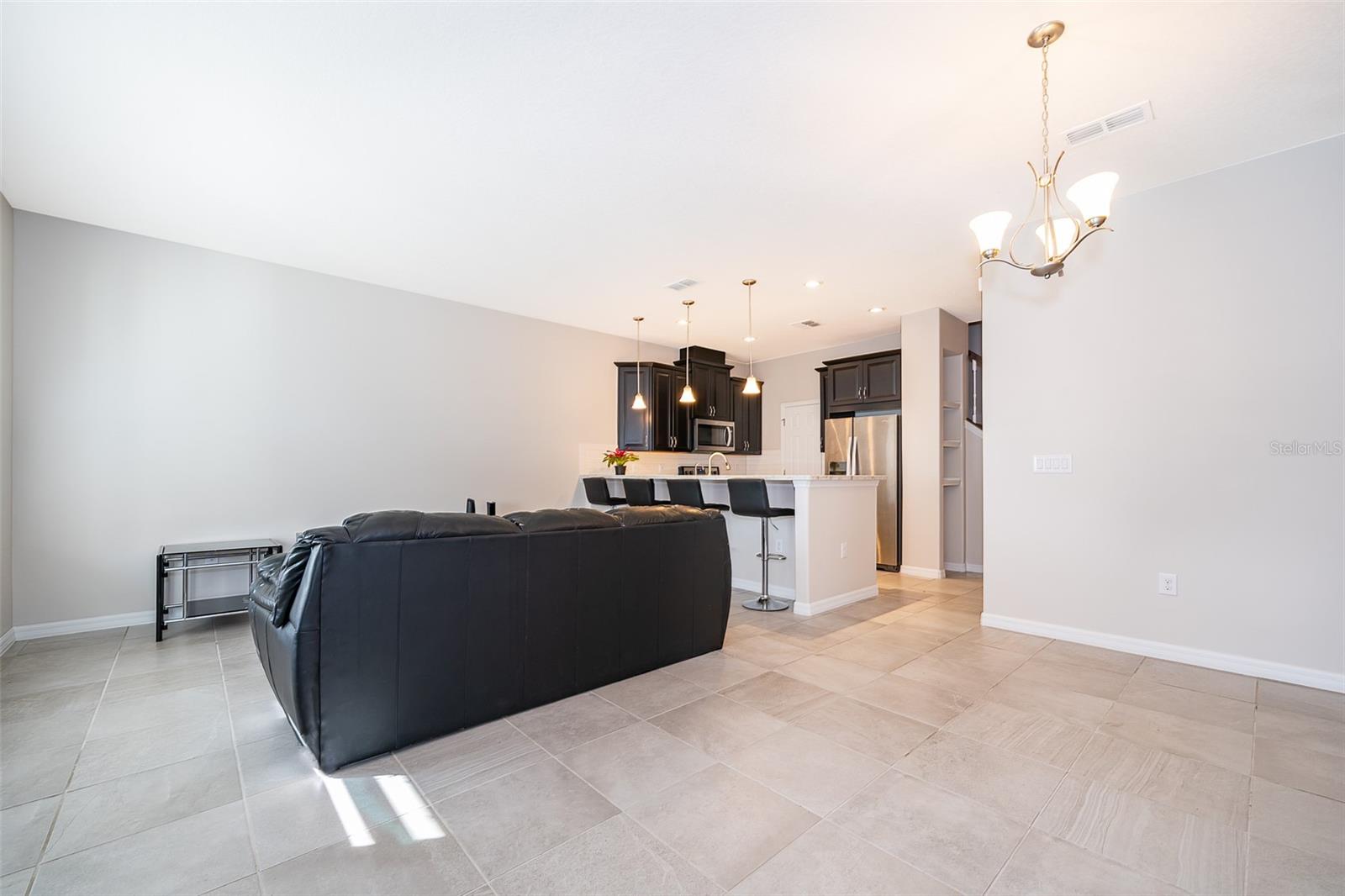 Image 6 of 23 For 2584 Amati Drive