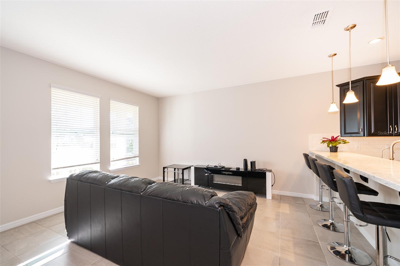 Image 7 of 23 For 2584 Amati Drive