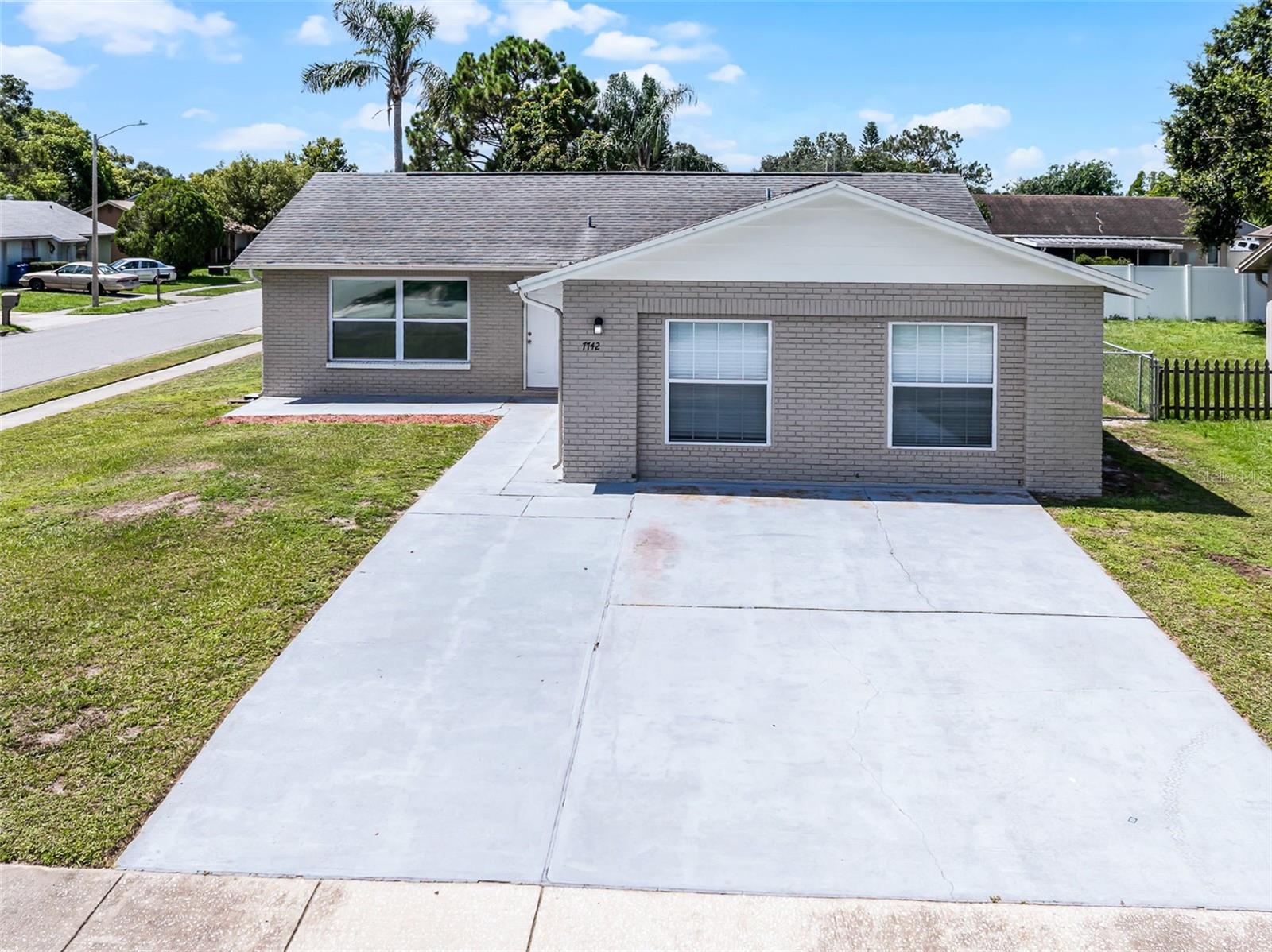Image 6 of 41 For 7742 Antioch Drive