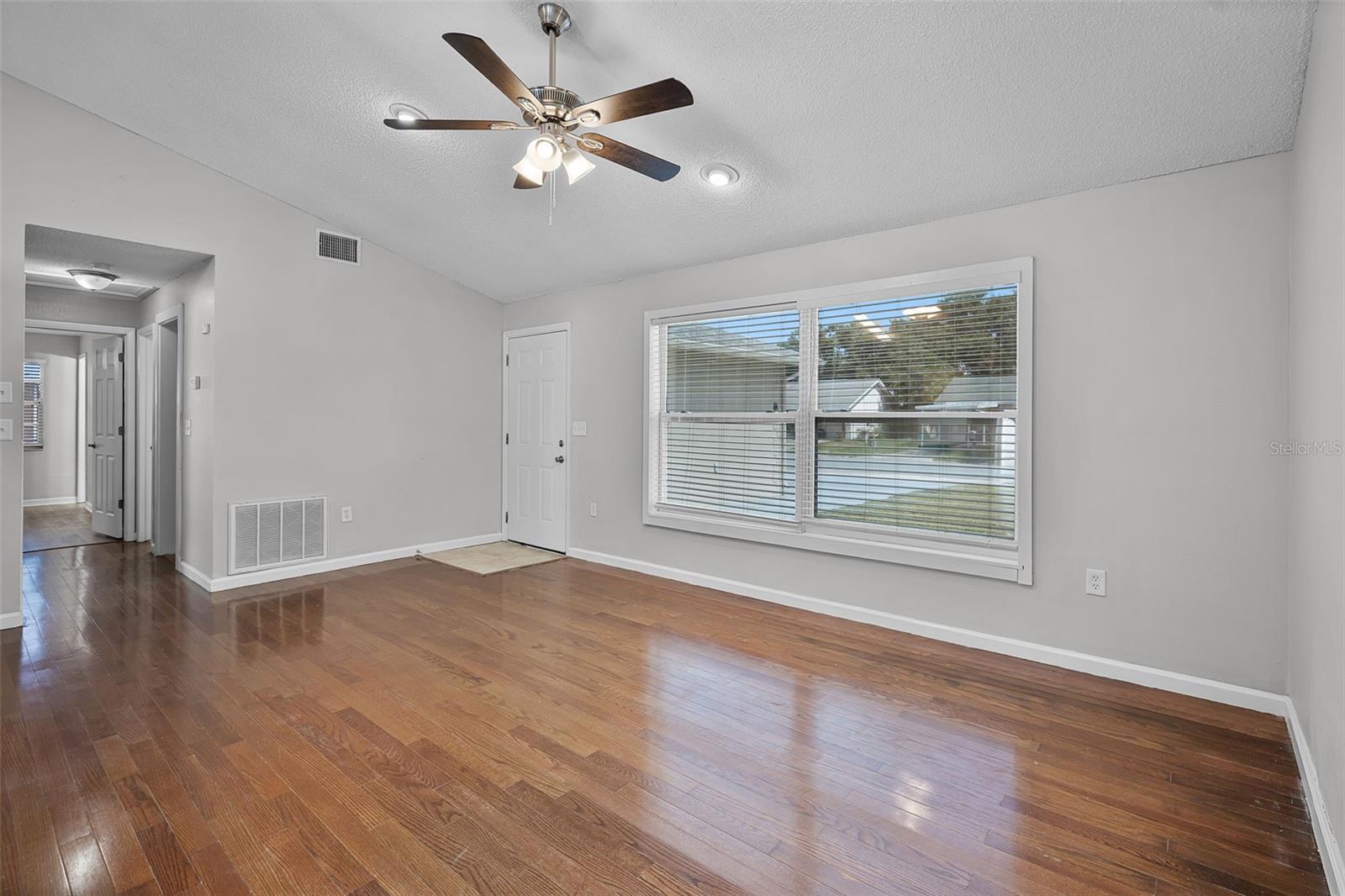 Image 8 of 41 For 7742 Antioch Drive