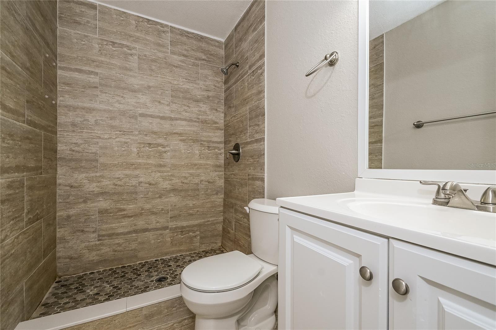 Image 10 of 16 For 2330 Northview Drive