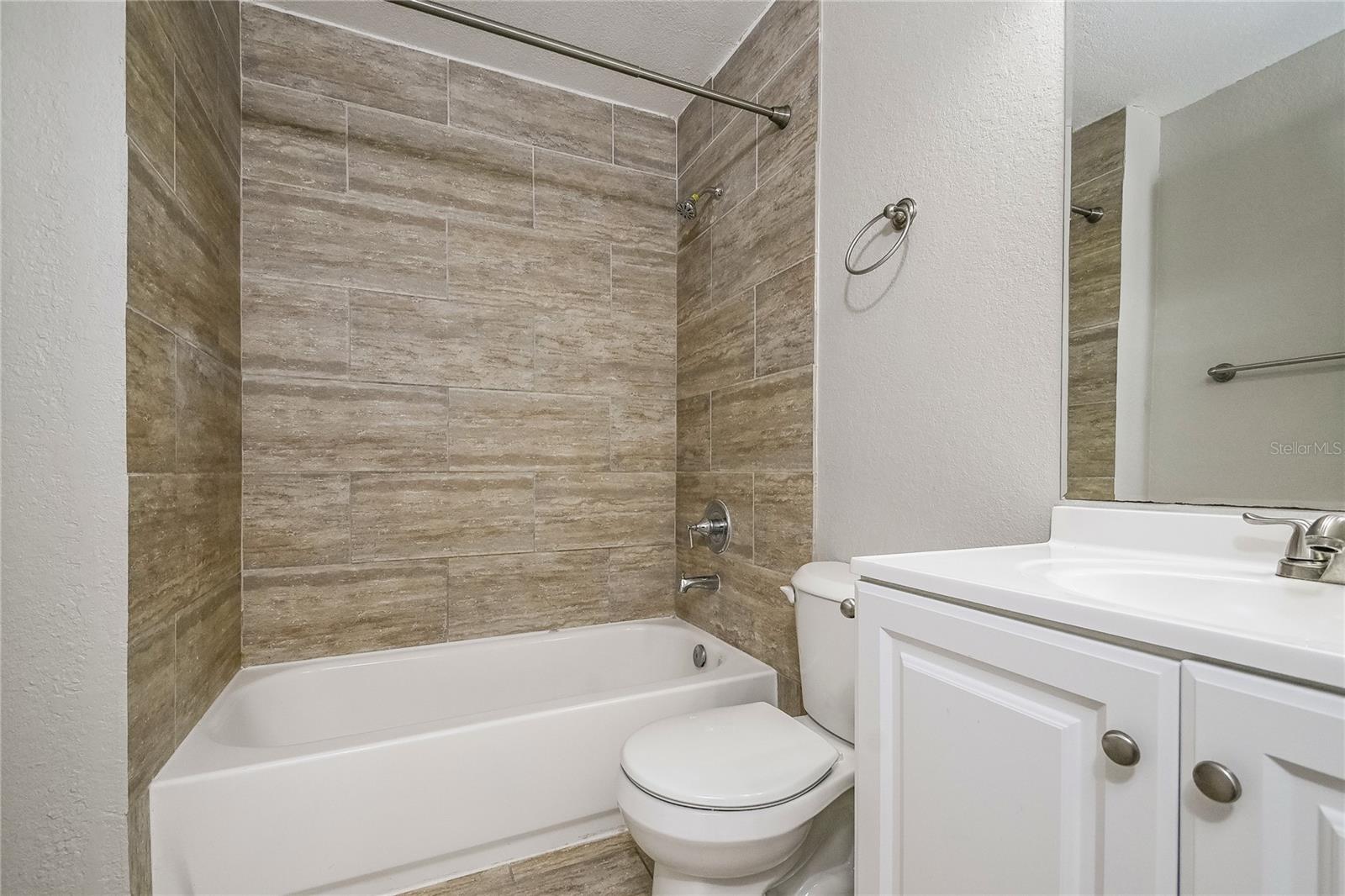 Image 15 of 16 For 2330 Northview Drive