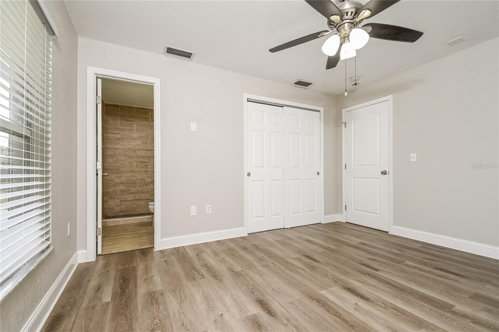 Image 8 of 16 For 2330 Northview Drive