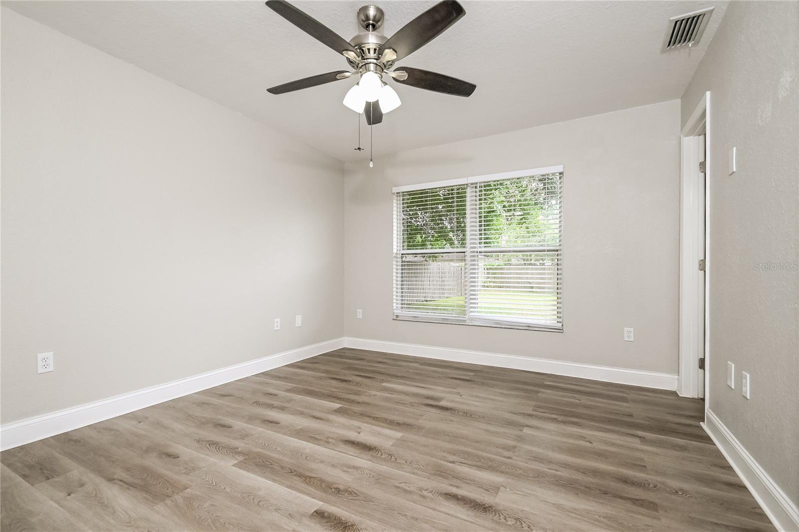Image 9 of 16 For 2330 Northview Drive