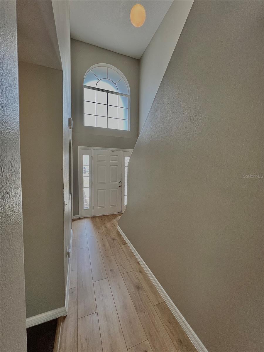 Image 3 of 20 For 1418 Sarasota Drive