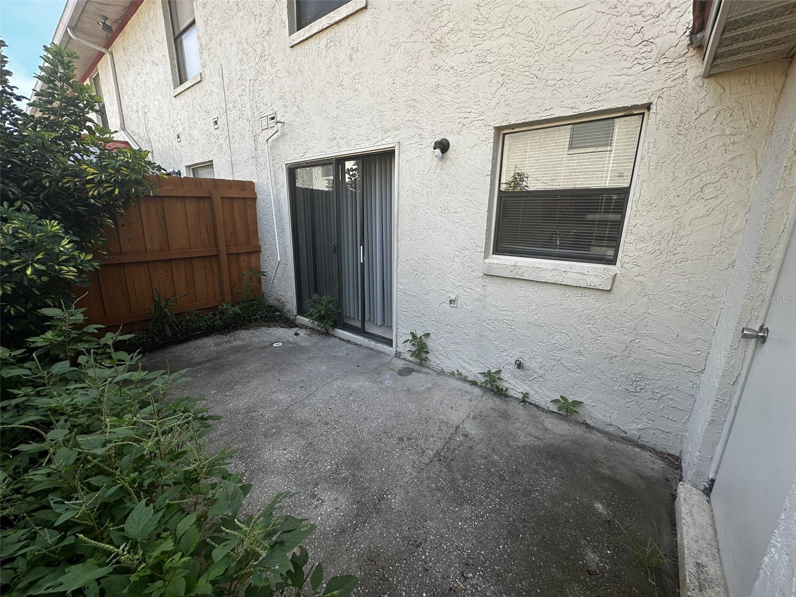 Image 14 of 27 For 1608 Long Ridge Court 274