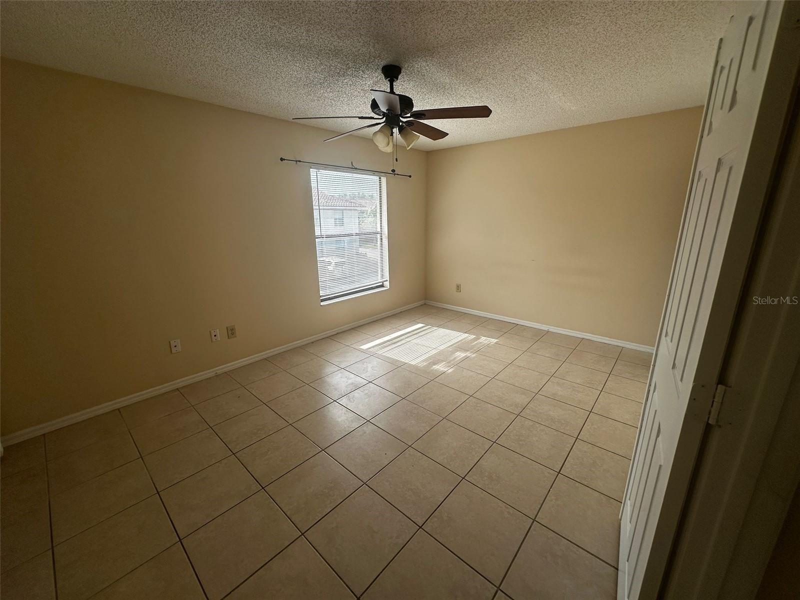 Image 15 of 27 For 1608 Long Ridge Court 274