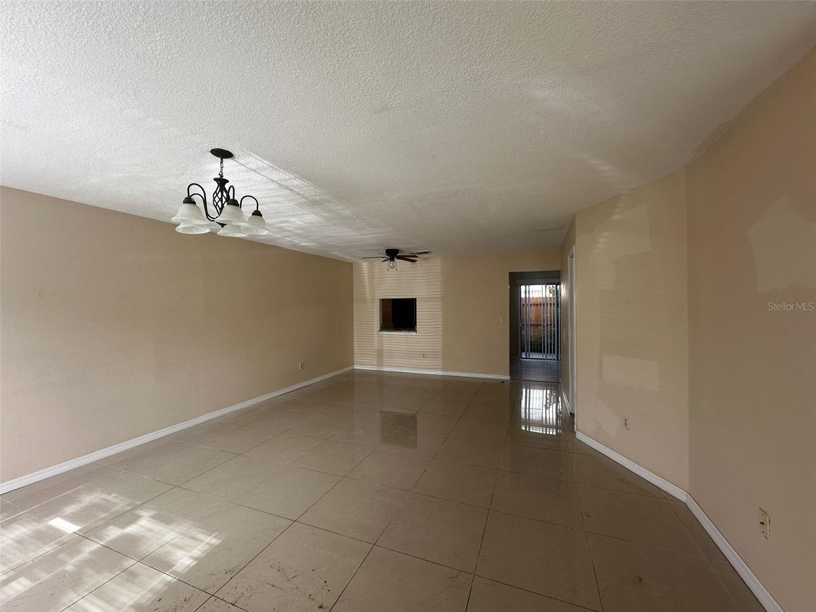 Image 17 of 27 For 1608 Long Ridge Court 274