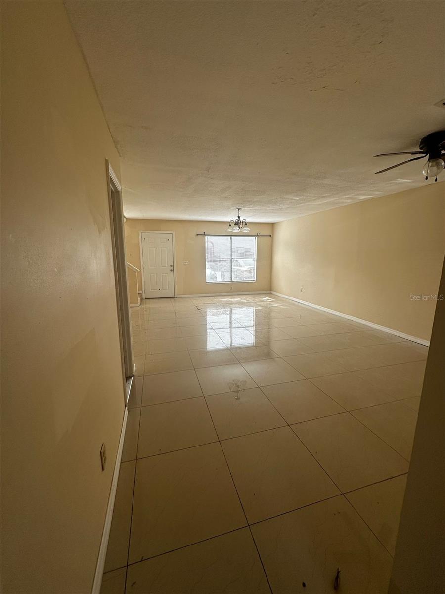 Image 18 of 27 For 1608 Long Ridge Court 274