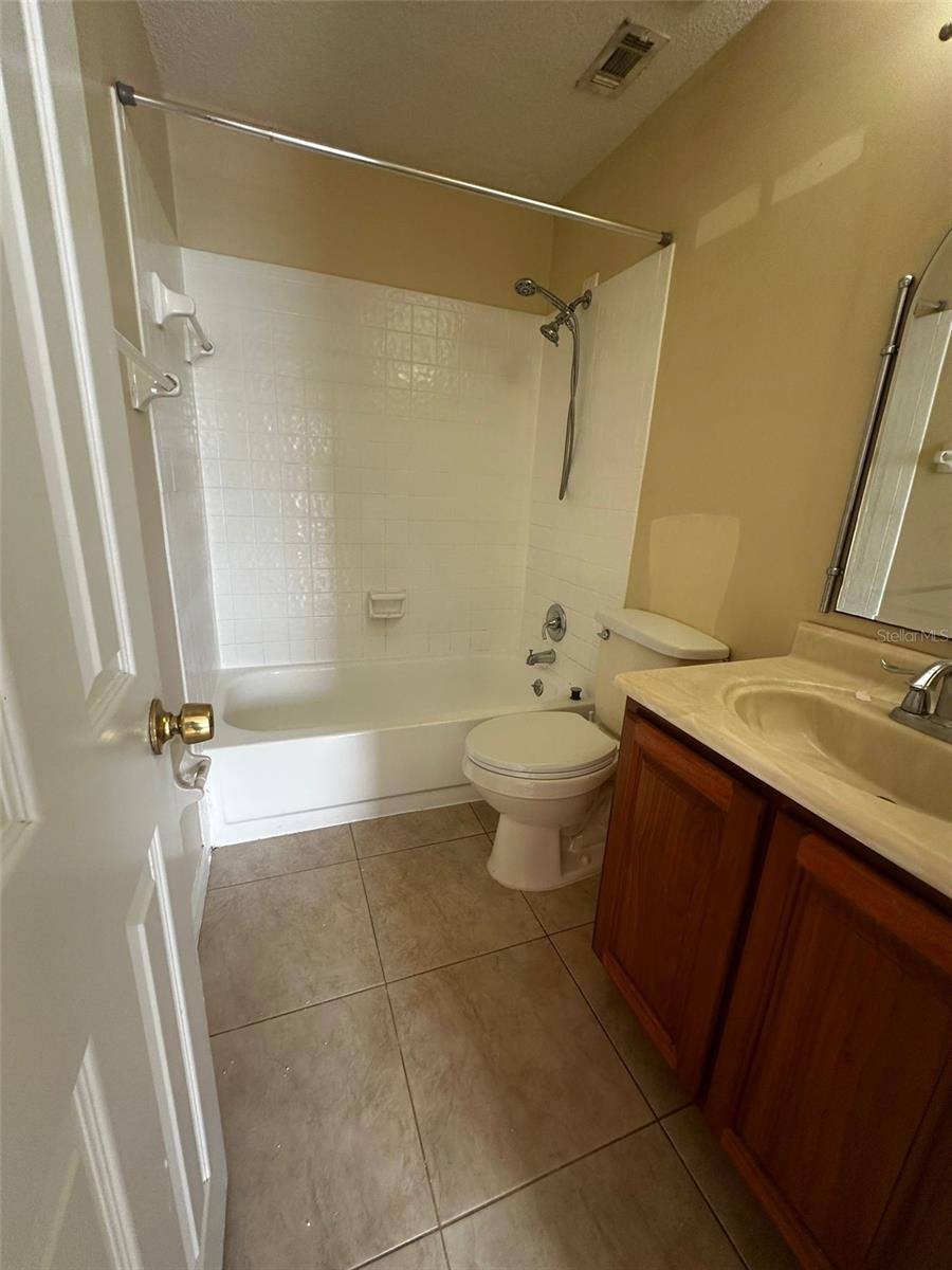 Image 20 of 27 For 1608 Long Ridge Court 274