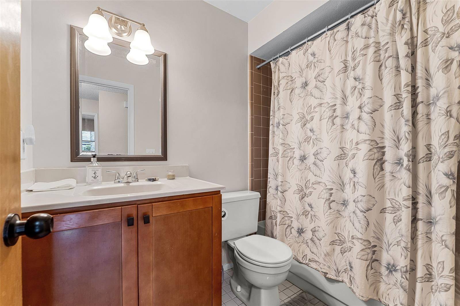 Image 20 of 49 For 1384 La Paloma Circle
