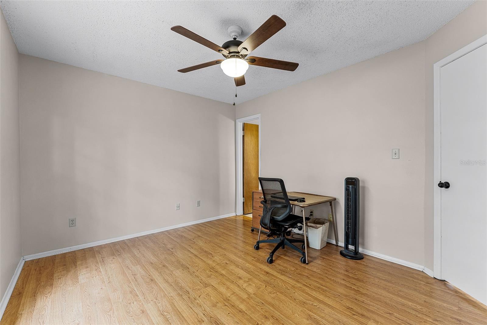 Image 24 of 49 For 1384 La Paloma Circle