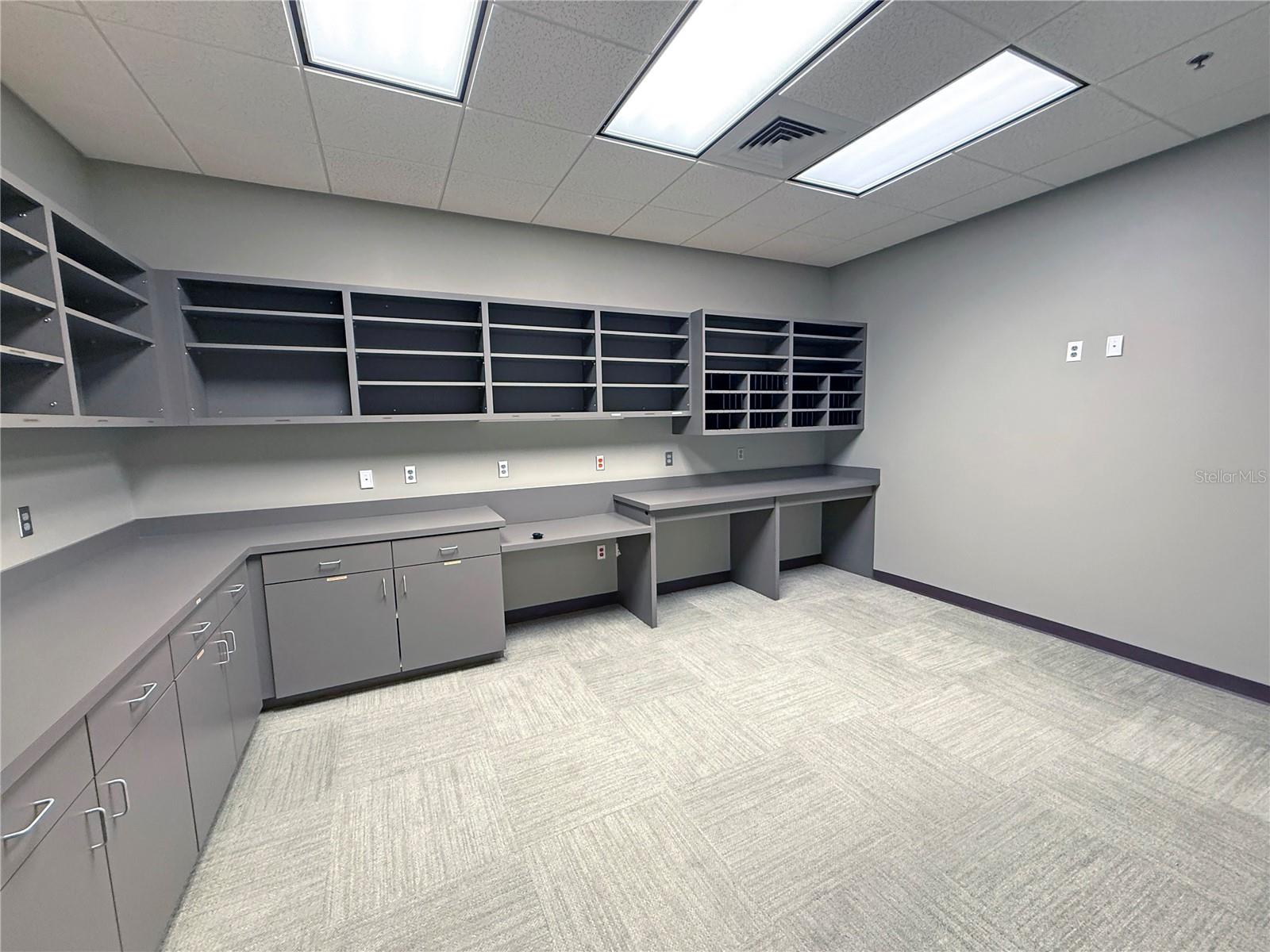 Image 9 of 20 For 450 Orlando Avenue