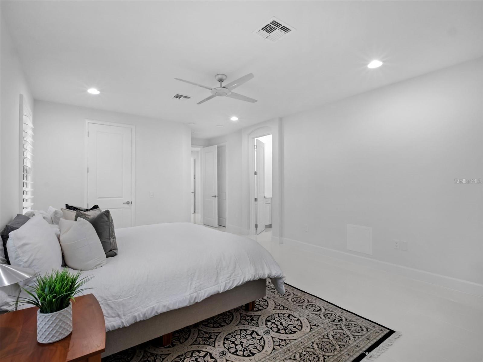 Image 15 of 68 For 7615 Toscana Boulevard