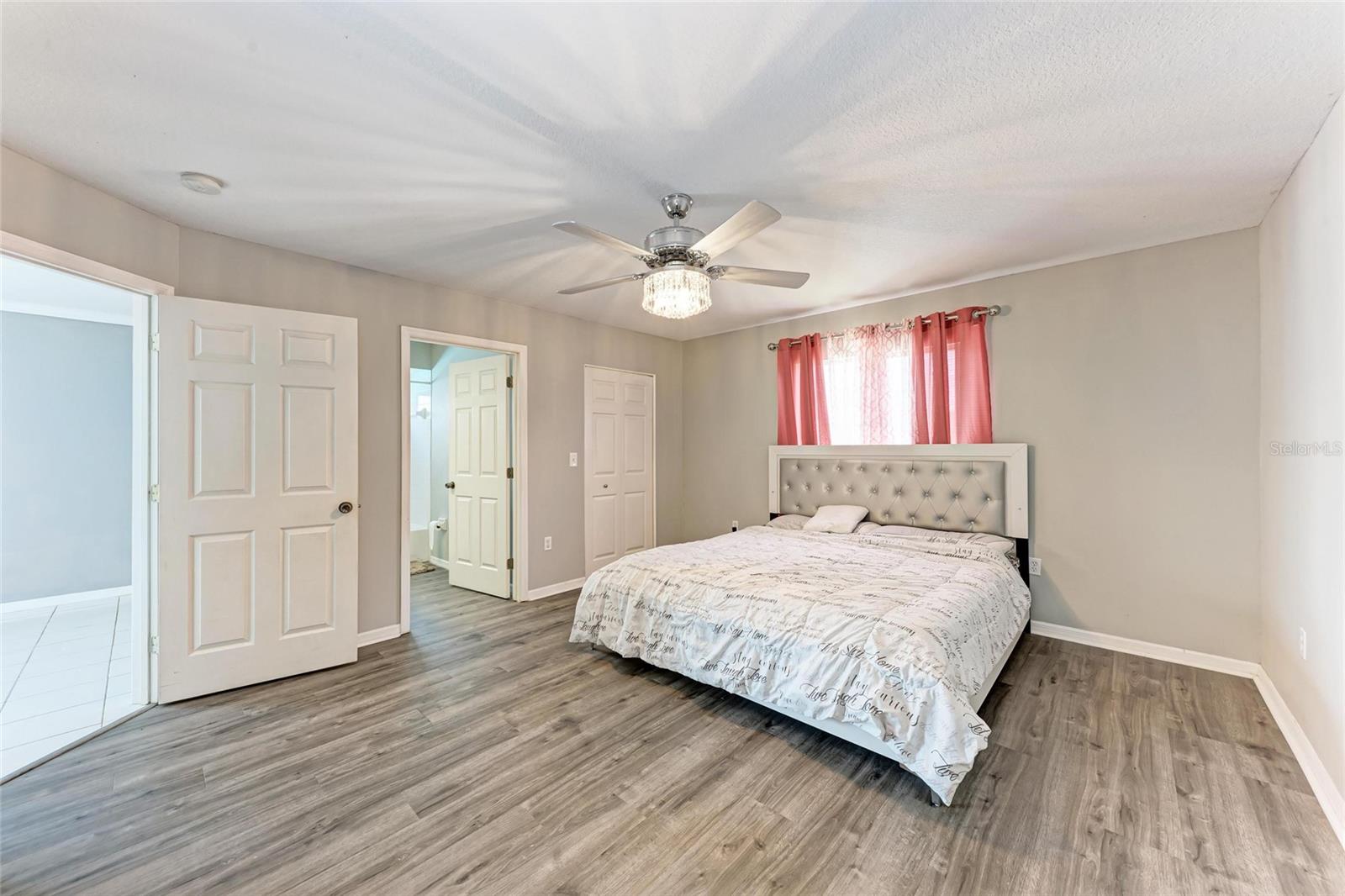 Image 18 of 42 For 5453 Colony Lake Lane