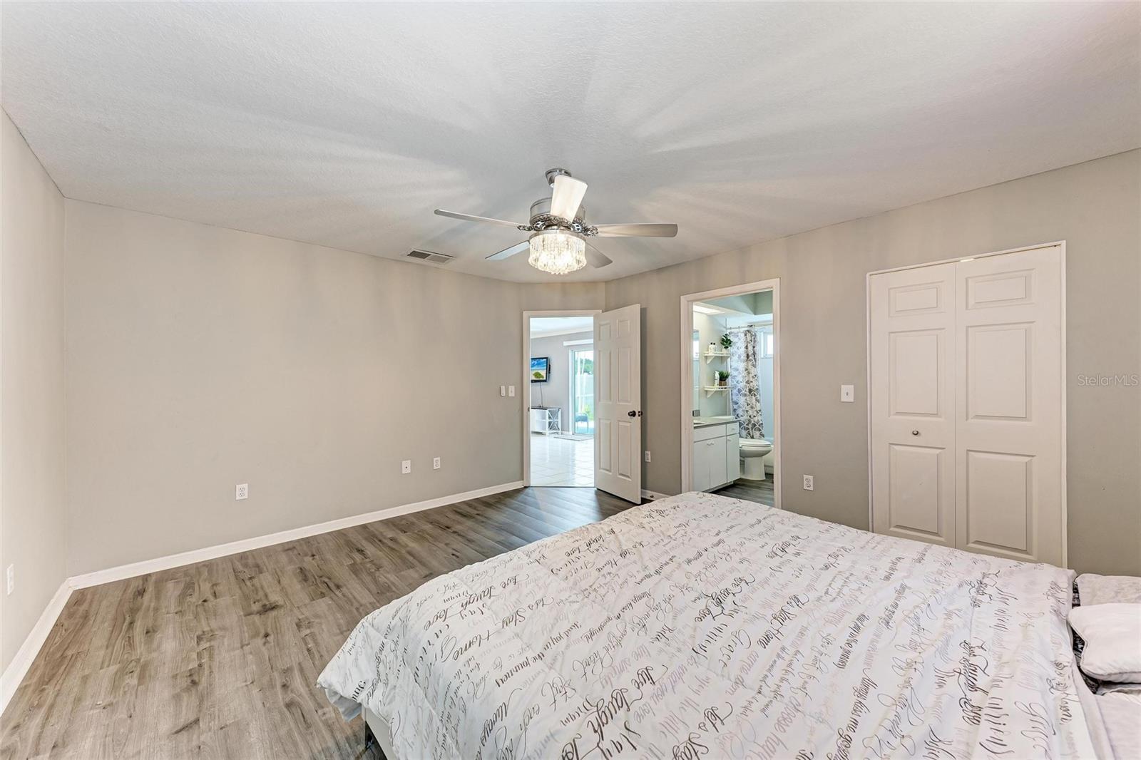 Image 19 of 42 For 5453 Colony Lake Lane