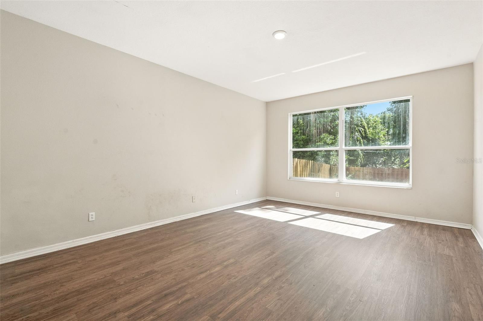 Image 13 of 46 For 306 36th Street Ne