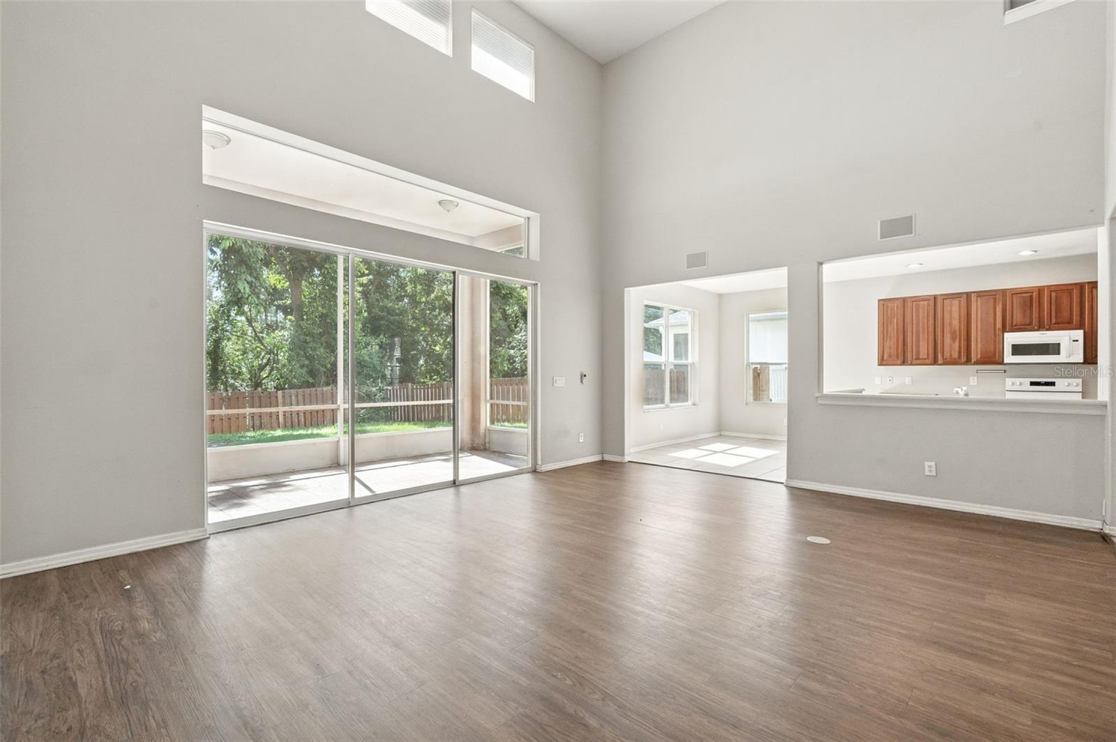 Image 16 of 46 For 306 36th Street Ne