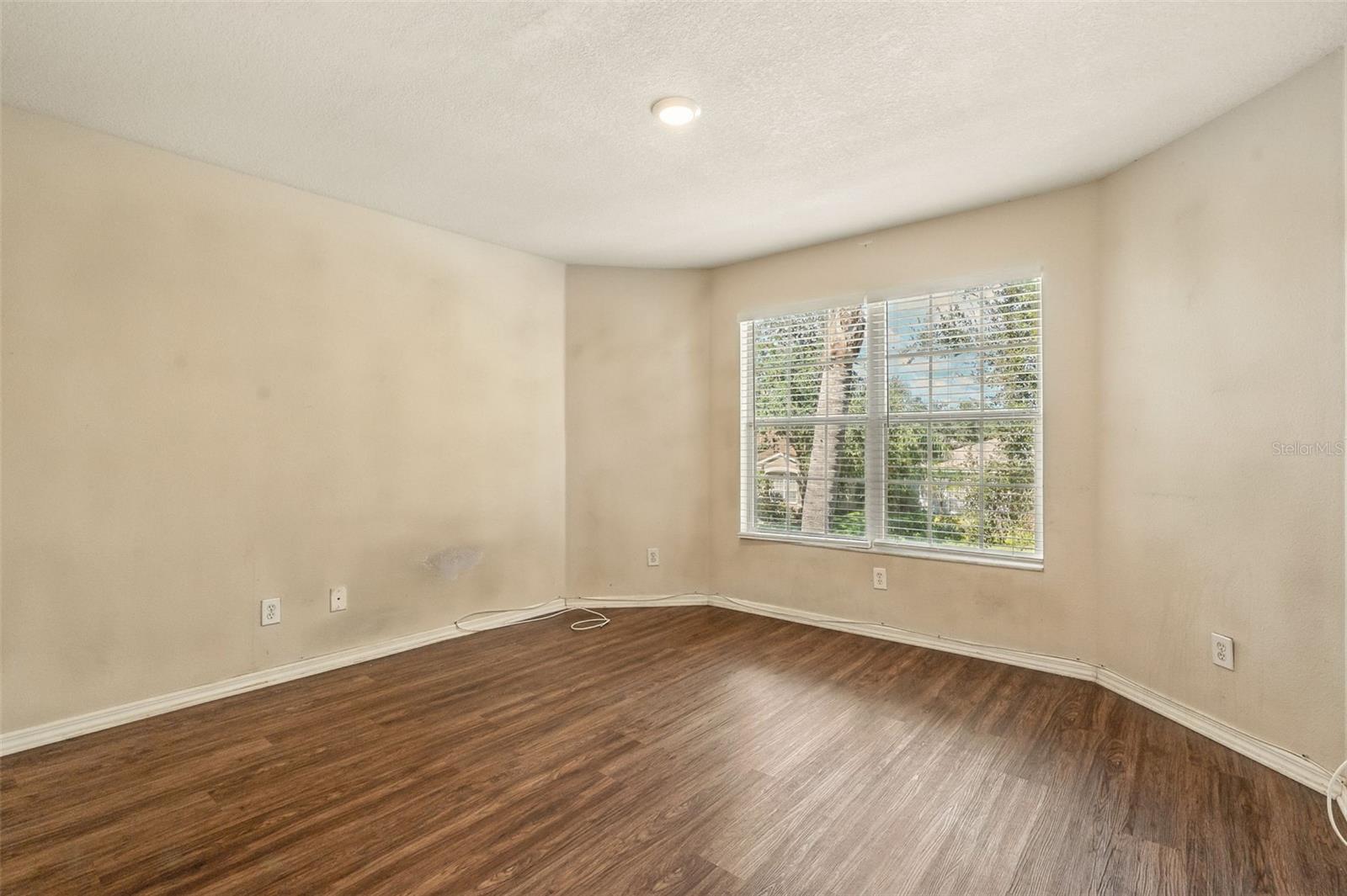 Image 34 of 46 For 306 36th Street Ne