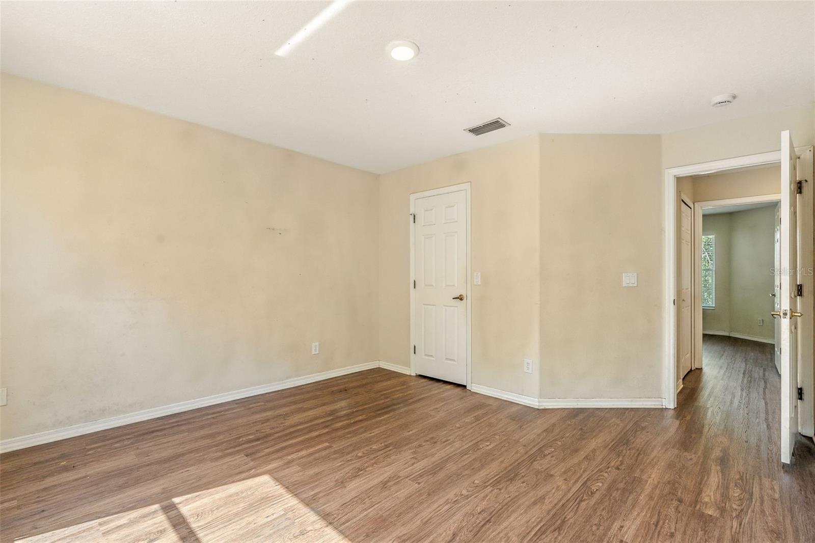 Image 36 of 46 For 306 36th Street Ne