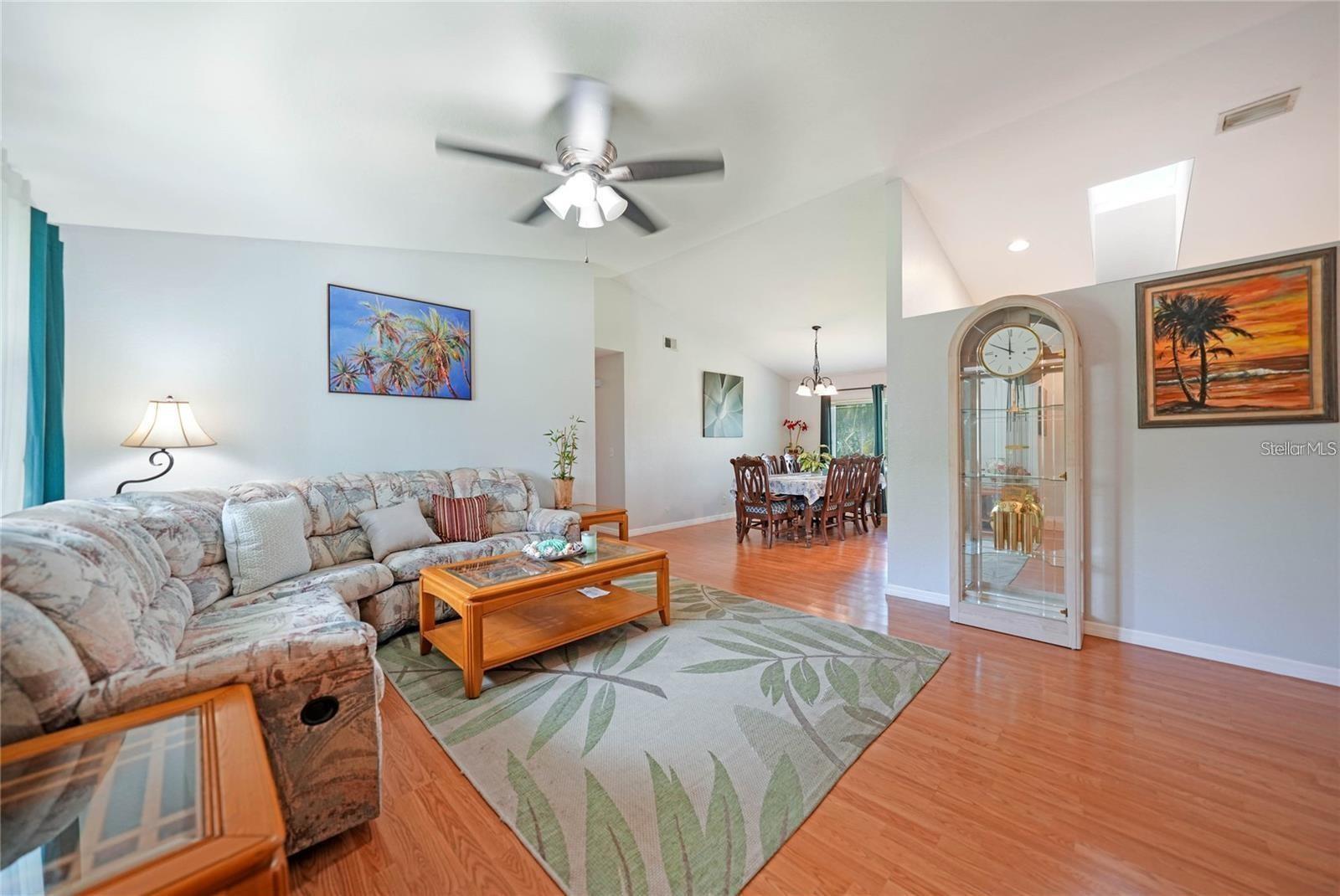 Image 4 of 16 For 590 Ridgewood Street Nw