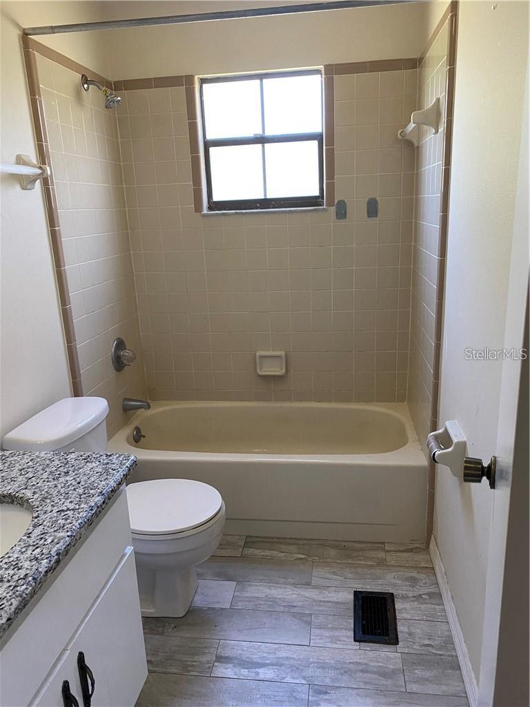 Image 4 of 9 For 2207 Karl Street