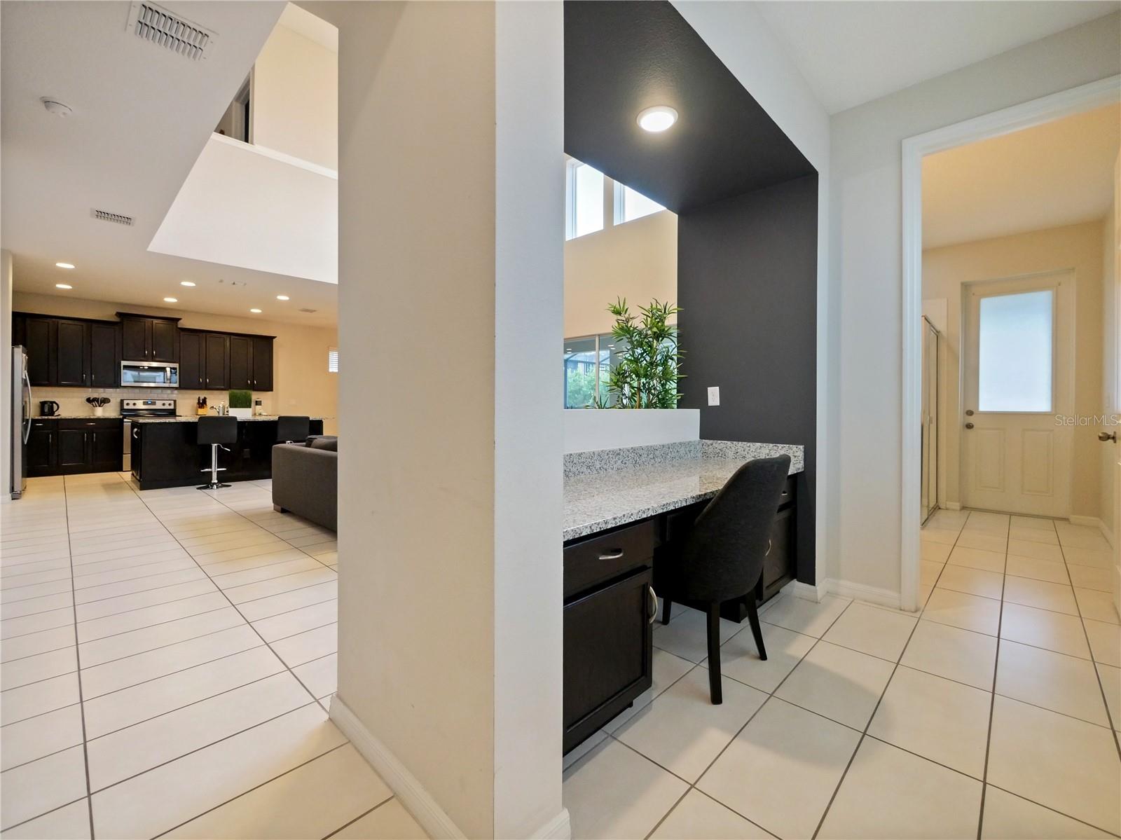 Image 12 of 32 For 1800 Sawyer Palm Place