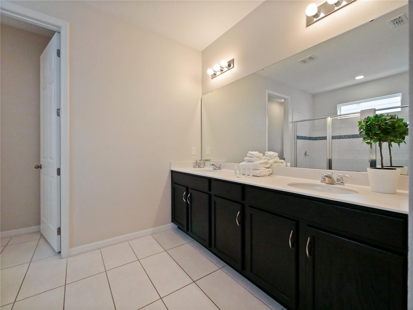 Image 5 of 32 For 1800 Sawyer Palm Place