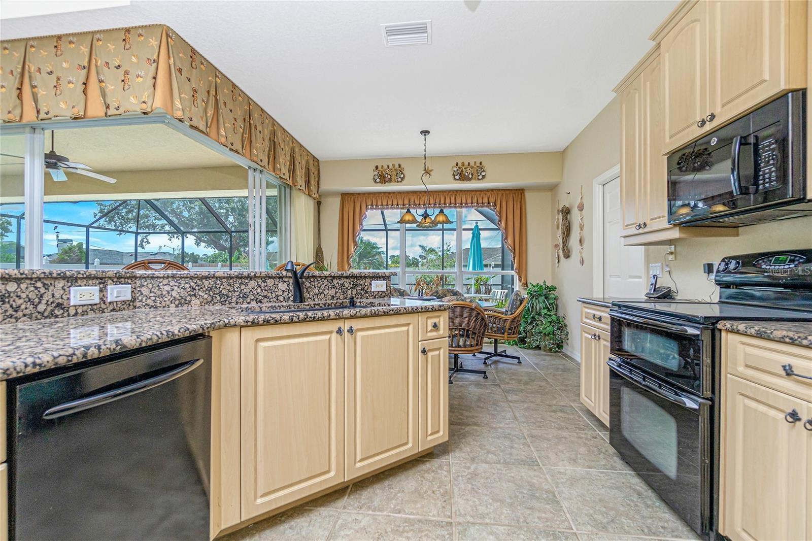 Image 8 of 20 For 23213 Lehigh Avenue