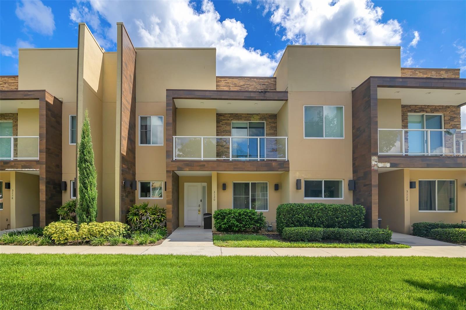 Image 2 of 40 For 3120 Brasilia Avenue