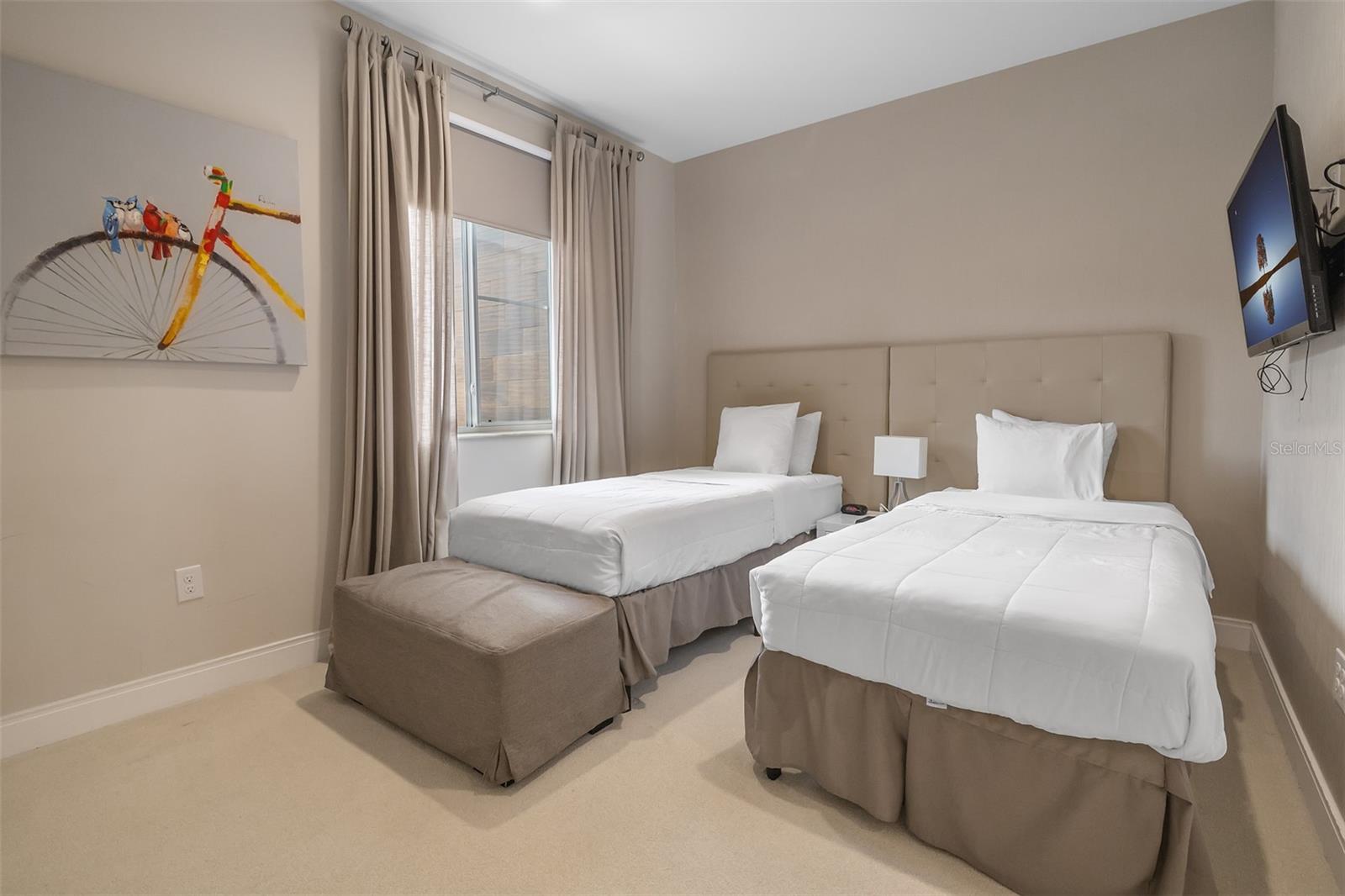 Image 32 of 40 For 3120 Brasilia Avenue