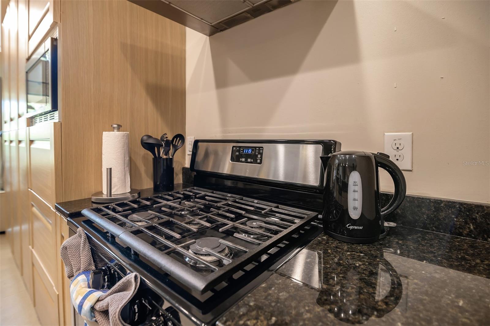 Image 8 of 40 For 3120 Brasilia Avenue