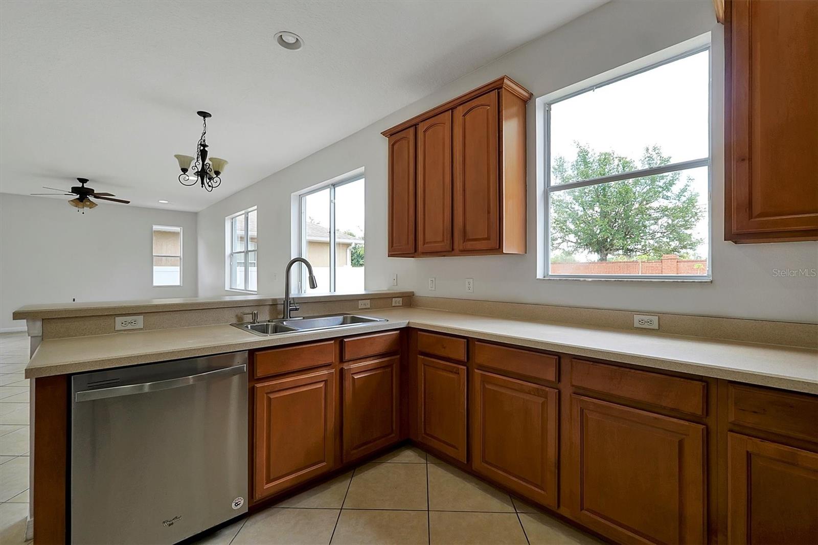 Image 11 of 40 For 9049 Edenshire Circle