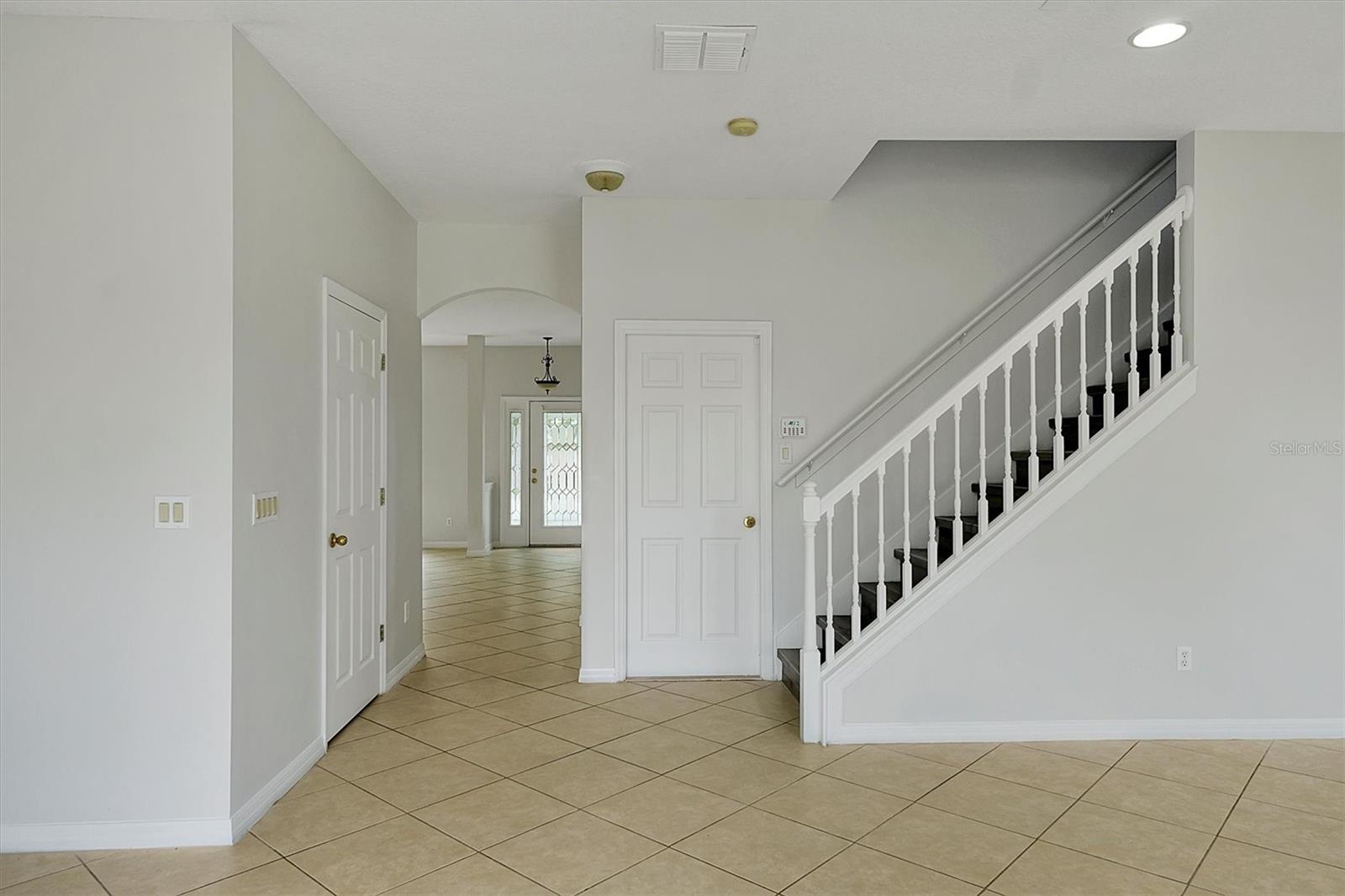 Image 14 of 40 For 9049 Edenshire Circle