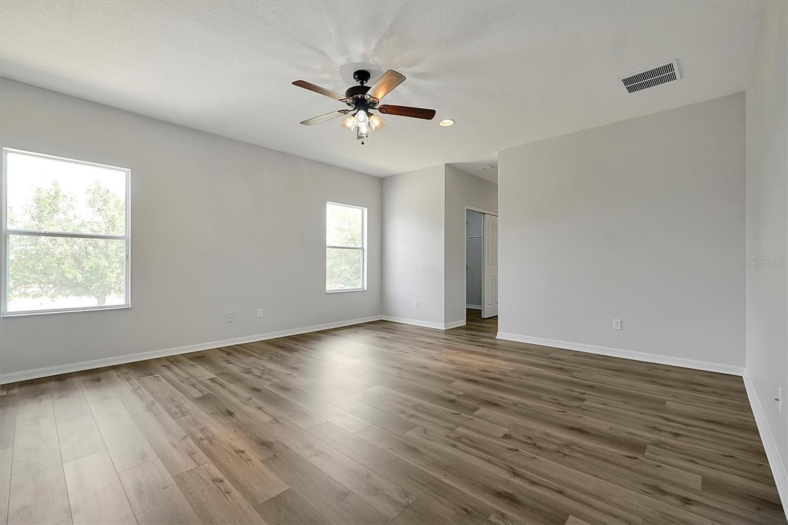 Image 15 of 40 For 9049 Edenshire Circle