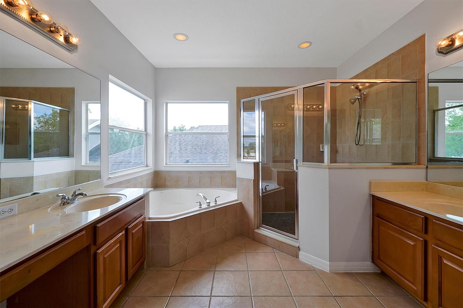 Image 18 of 40 For 9049 Edenshire Circle