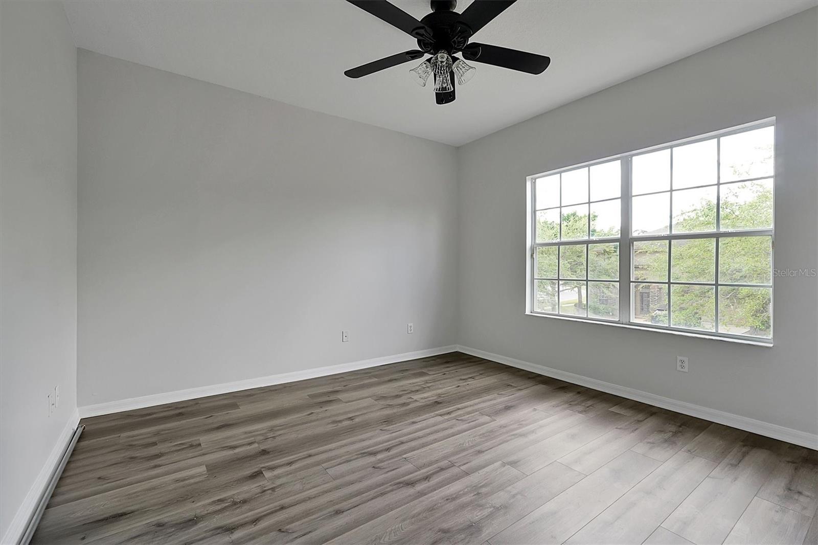 Image 21 of 40 For 9049 Edenshire Circle