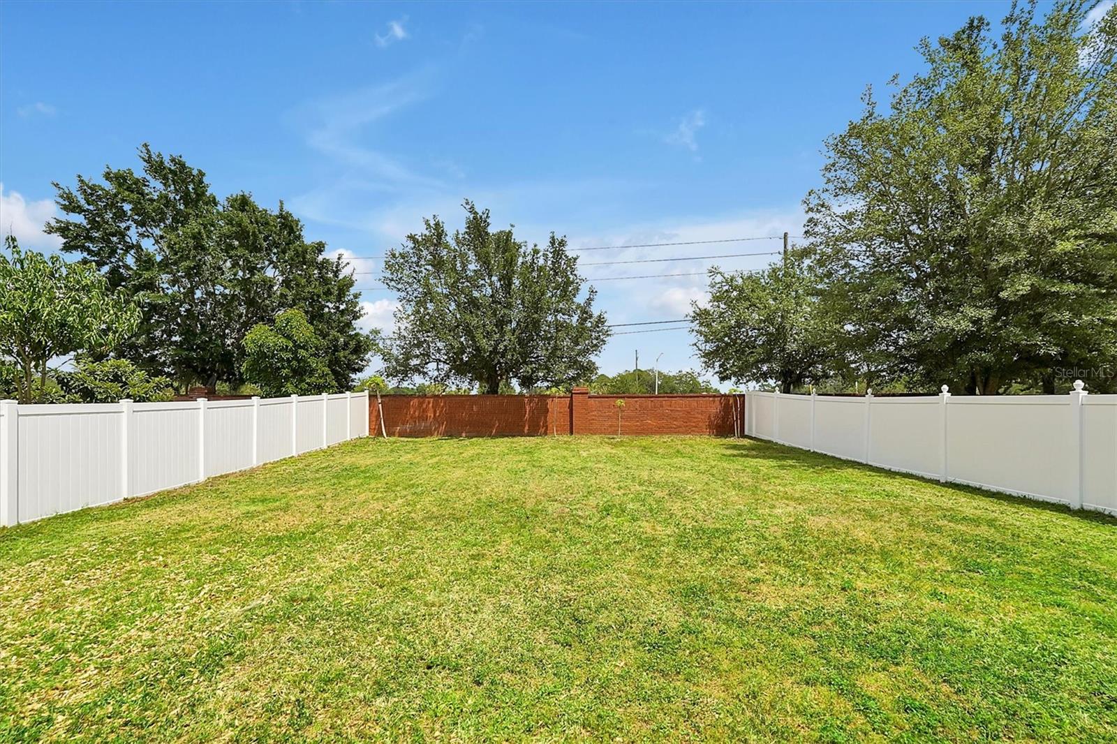 Image 37 of 40 For 9049 Edenshire Circle