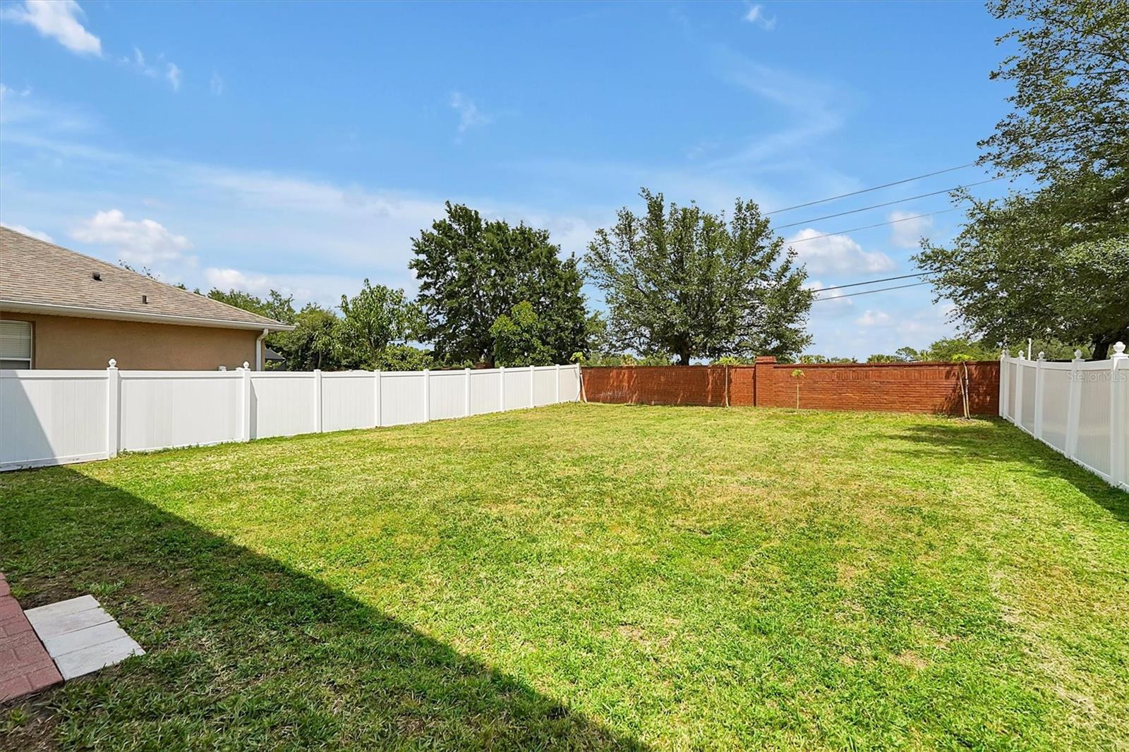 Image 38 of 40 For 9049 Edenshire Circle