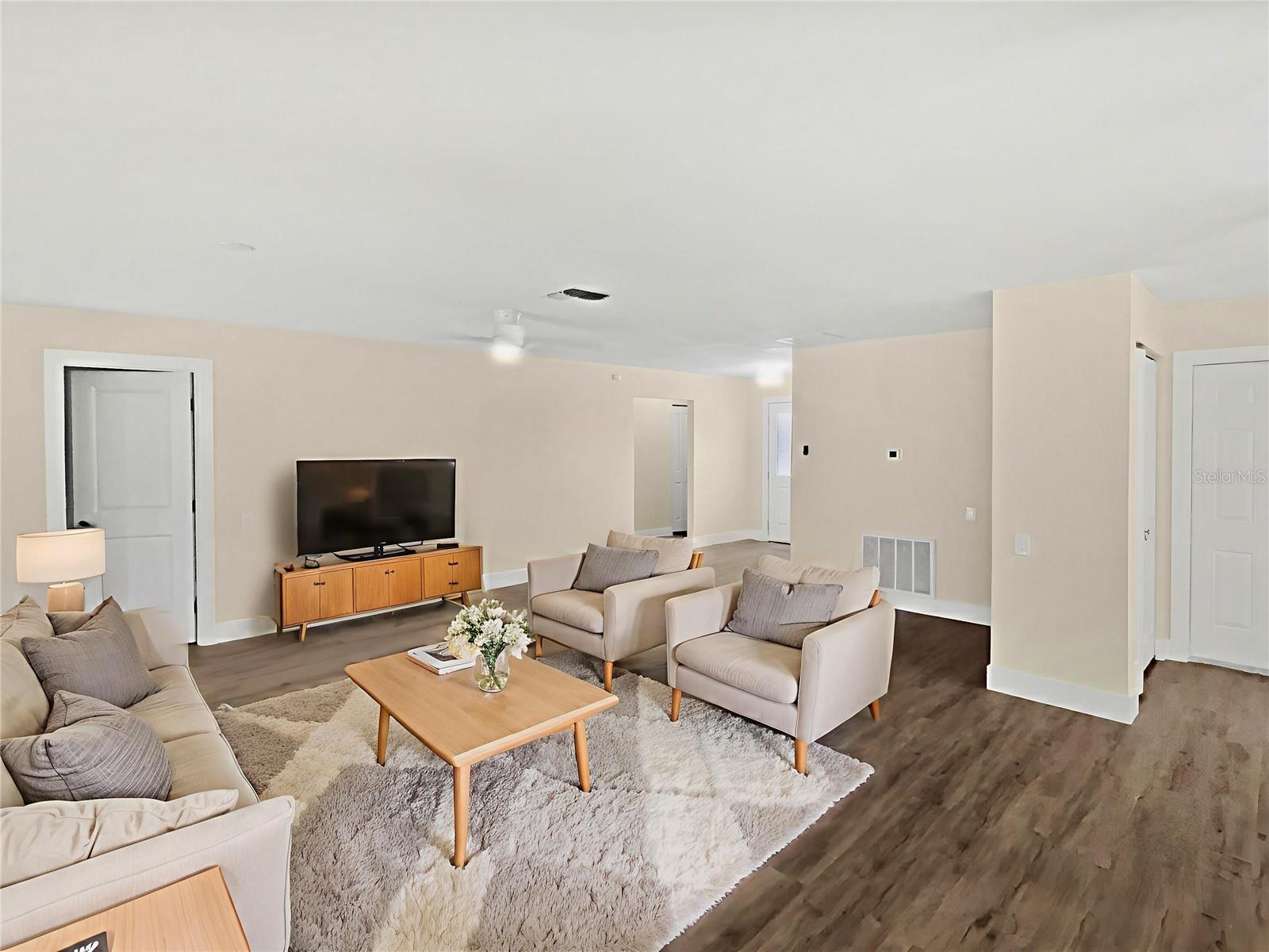 Image 2 of 38 For 7422 Yachtsman Drive