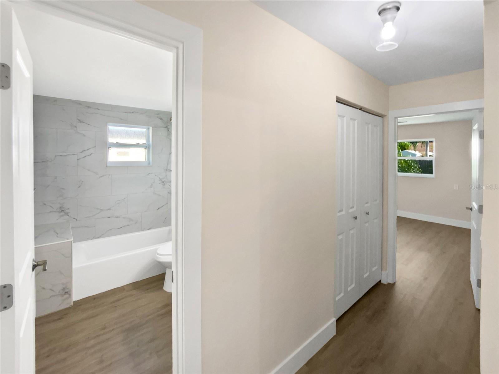 Image 21 of 38 For 7422 Yachtsman Drive