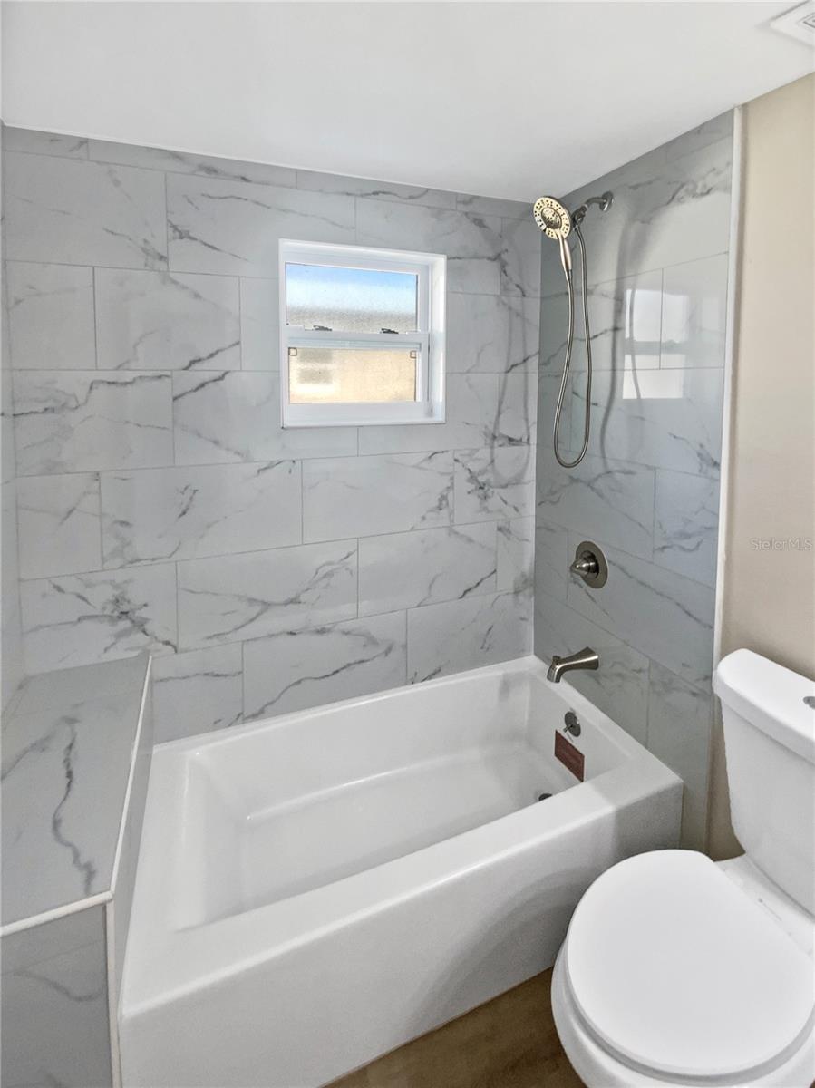 Image 23 of 38 For 7422 Yachtsman Drive
