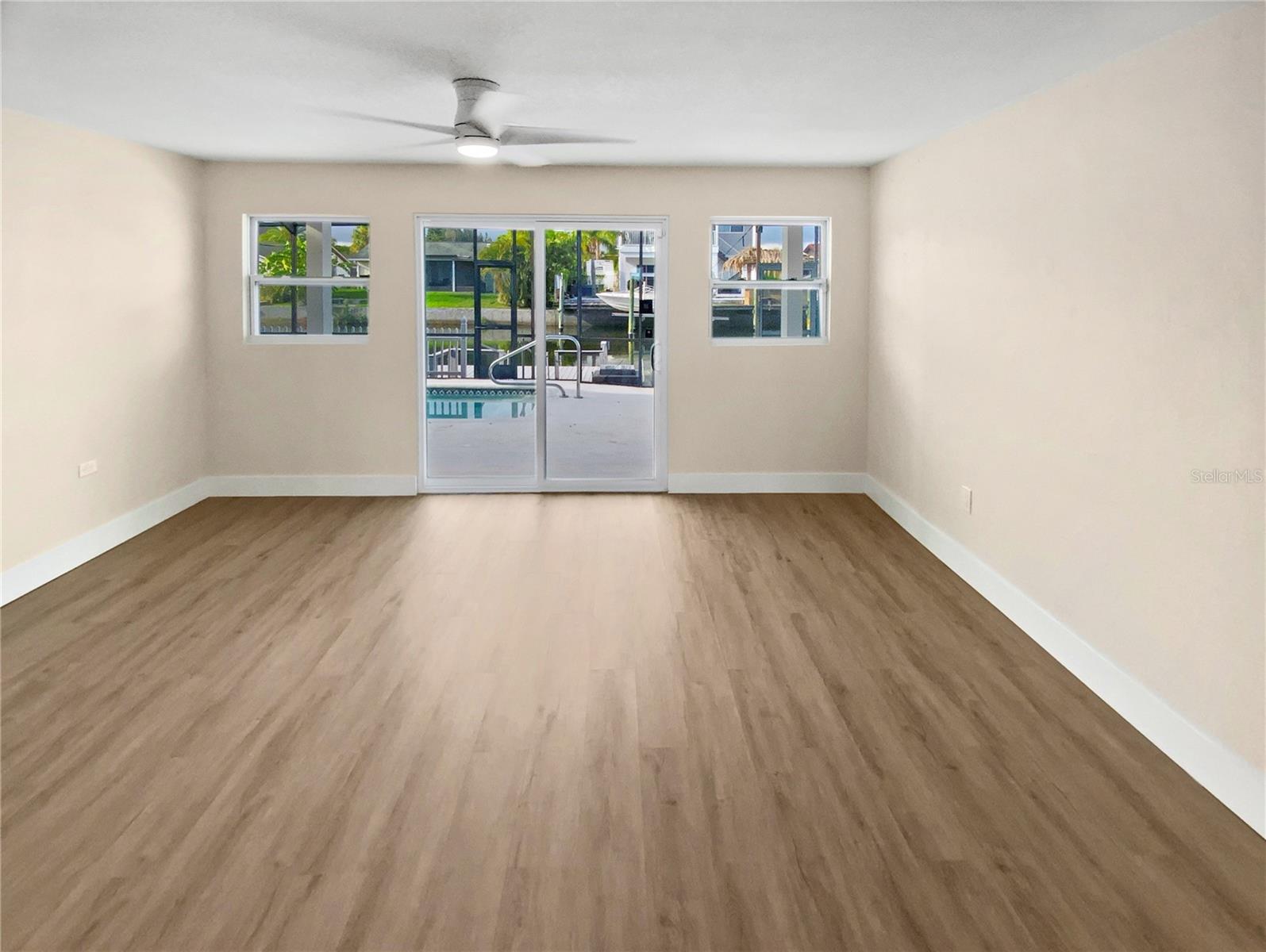 Image 25 of 38 For 7422 Yachtsman Drive