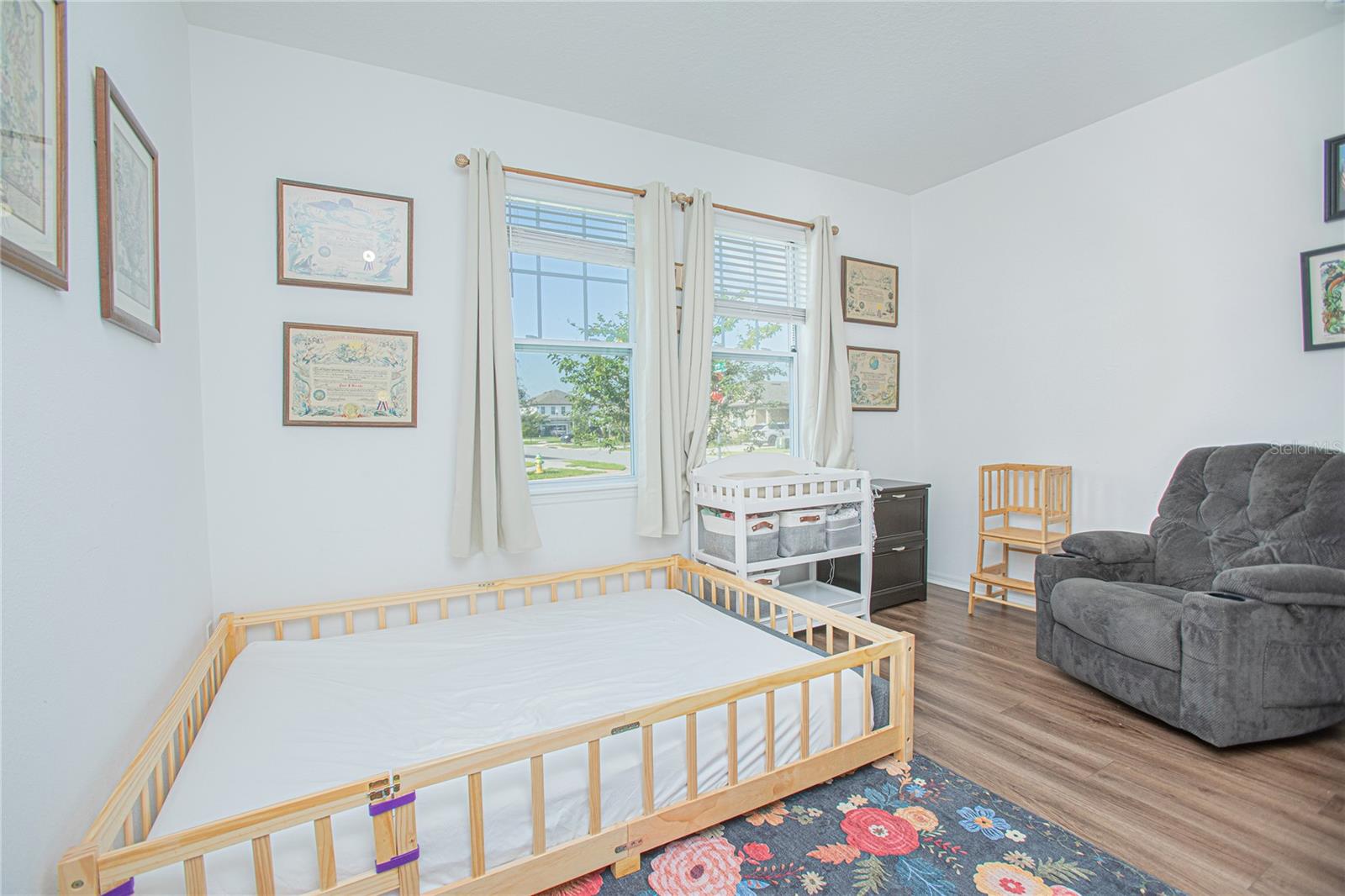 Image 24 of 32 For 786 Steerview Street