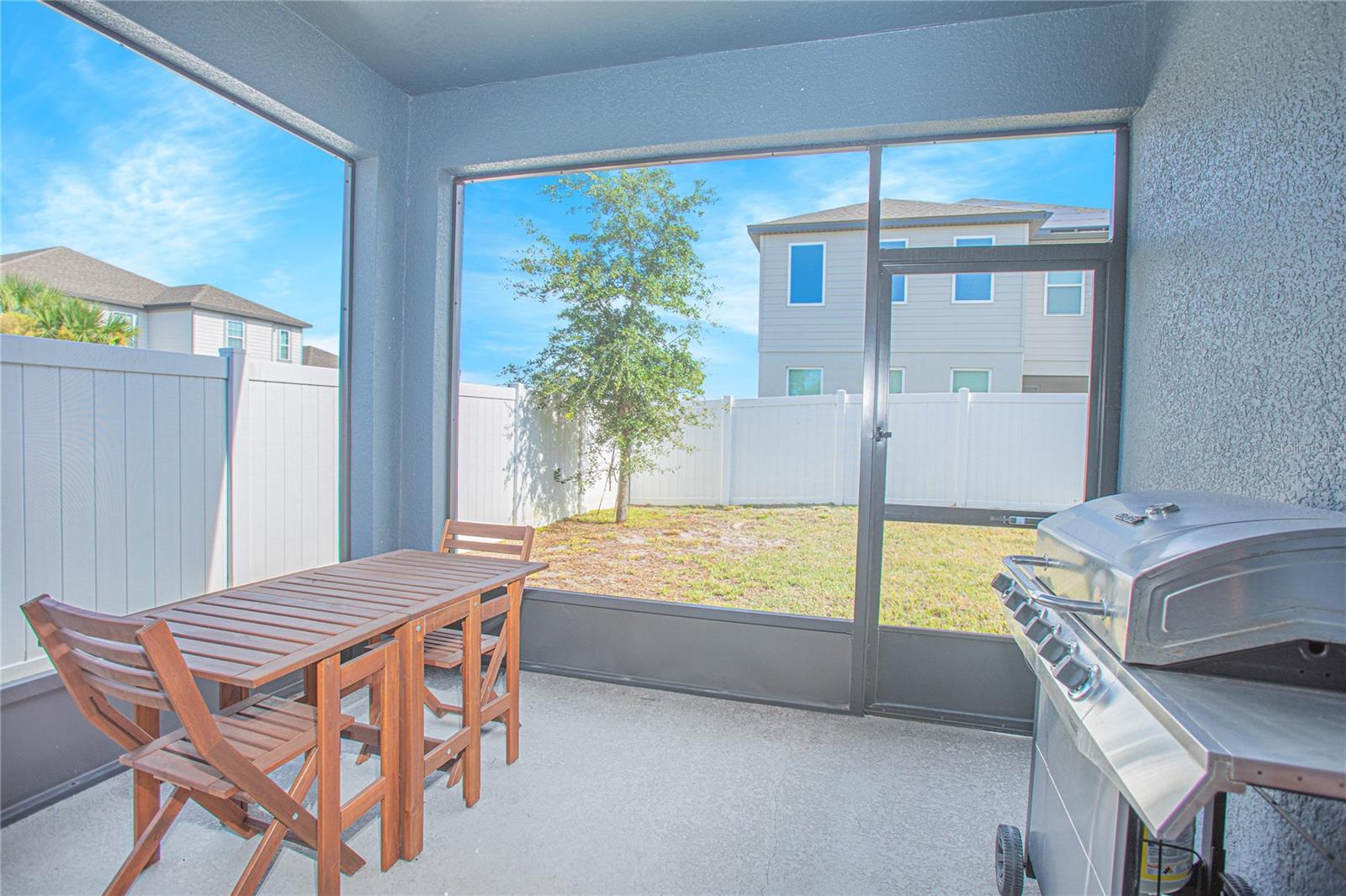 Image 27 of 32 For 786 Steerview Street