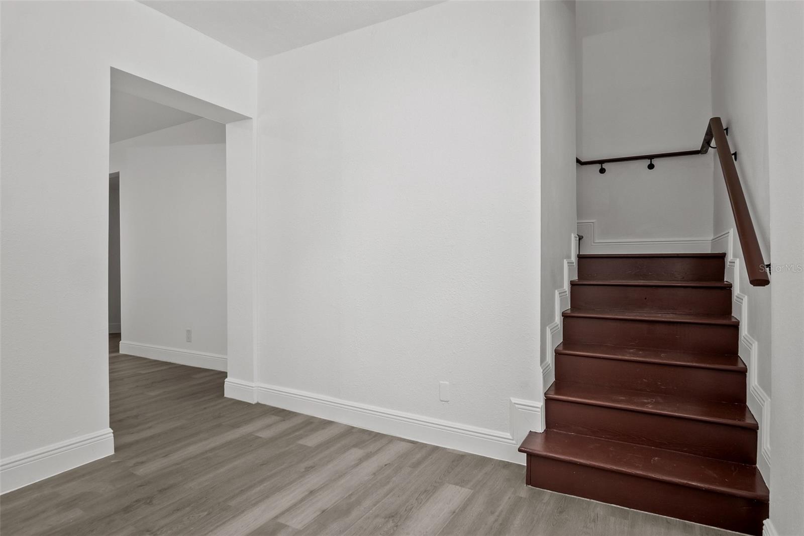 Image 13 of 21 For 1324 Powers Avenue