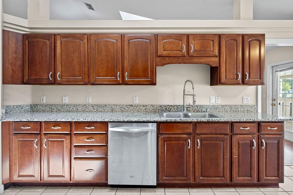 Image 13 of 32 For 9611 45 Avenue