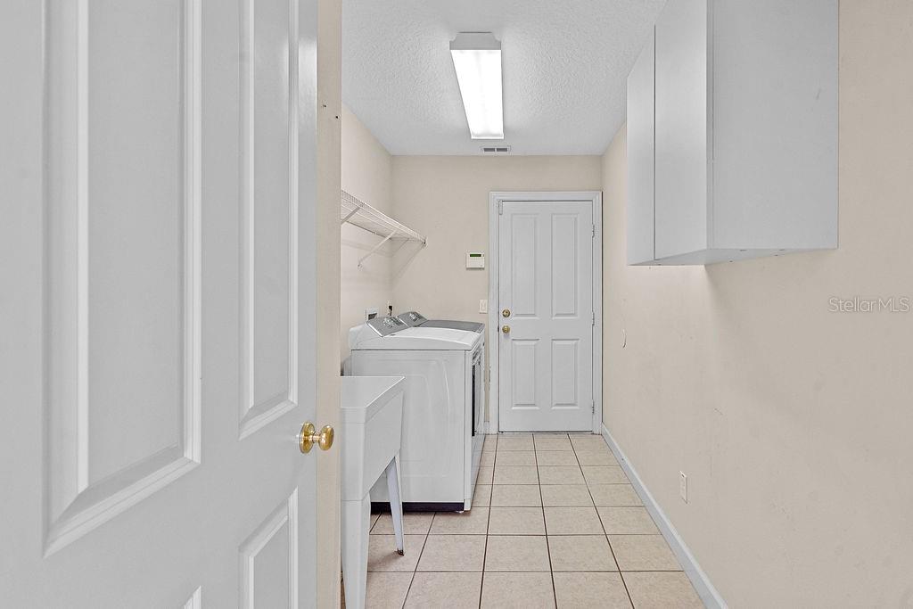 Image 15 of 32 For 9611 45 Avenue